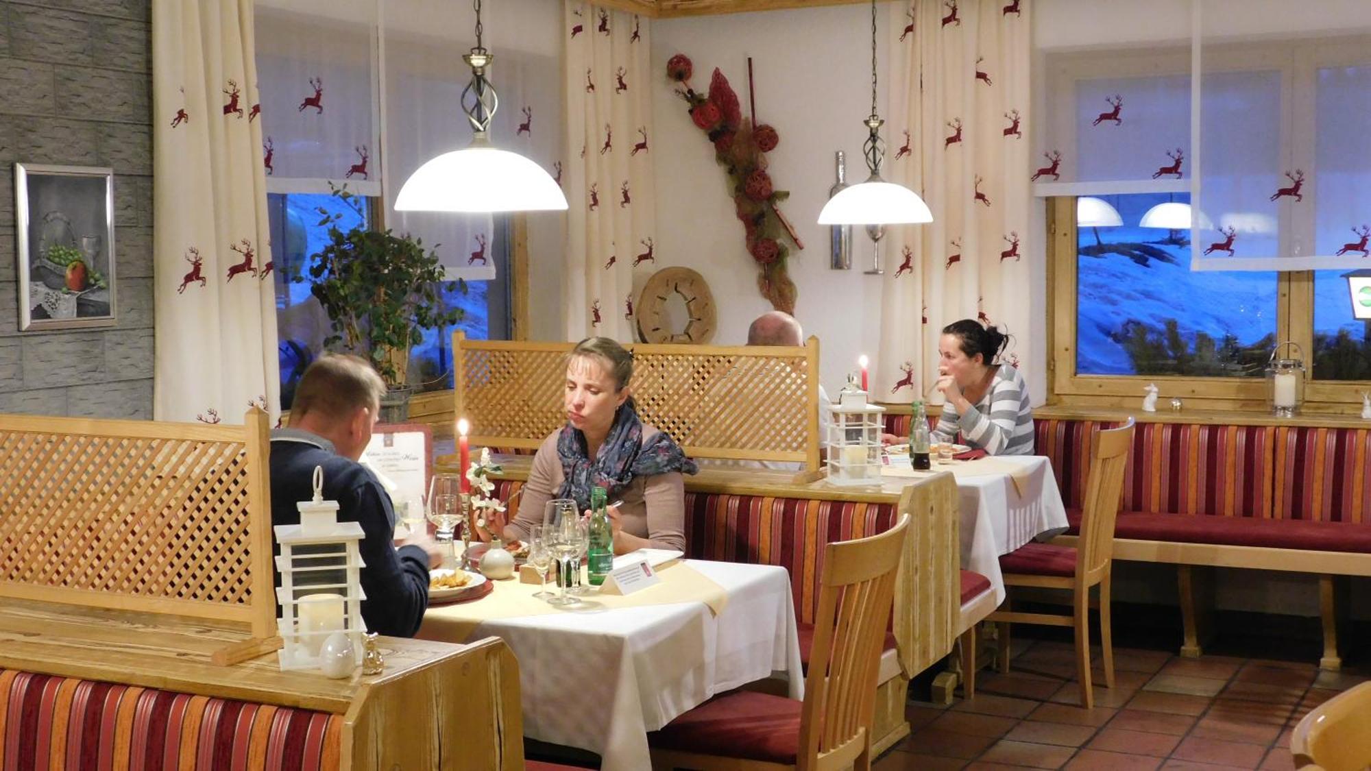 Alpenhotel & Aparthotel Lanz Hohentauern Eksteriør bilde